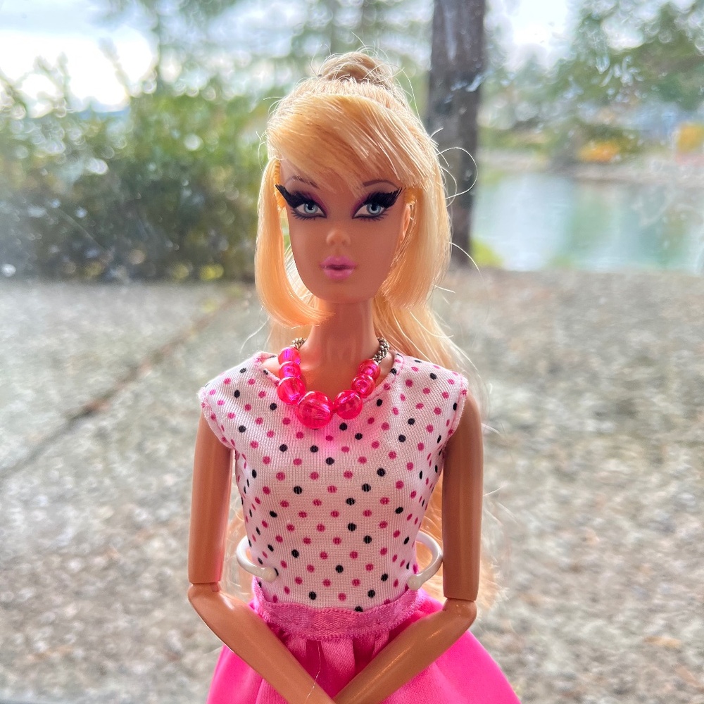 Barbie Doll HTF 2008 Pop Life Barbie Blonde, Gold Label, Limited Edition, Barbie
